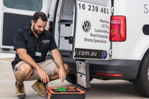 tom from scope security opening his locksmith toolbox