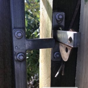 a locksmith in sydney that can repair a latch that doesn't close